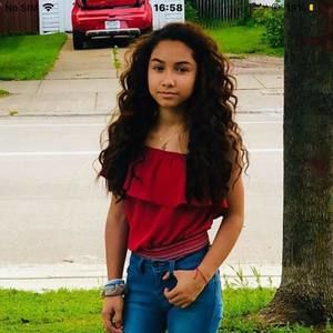 Meet your Posher, Maria jose